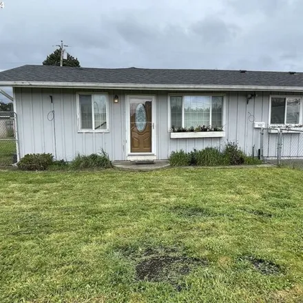 Buy this 3 bed house on 1525 Grant Street in North Bend, OR 97459