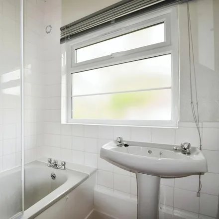Image 4 - Inchmery Road, London, SE6 2LP, United Kingdom - Apartment for rent