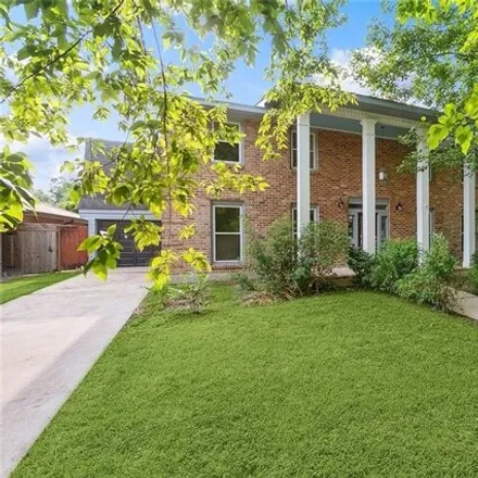 Buy this 5 bed house on 5637 Bellaire Drive in Lakeview, New Orleans