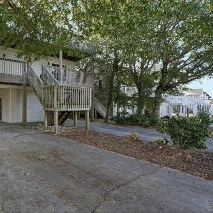 Image 3 - 1 South Oak Drive, Surf City, NC 28445, USA - House for sale