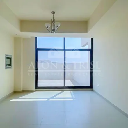 Image 2 - District 11, Dubai, Dubai - Townhouse for rent