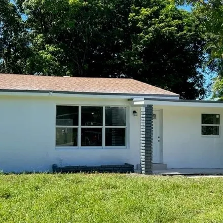 Rent this 3 bed house on 122 Harvard Road in Miami Gardens, West Park