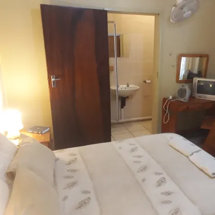 Rent this 1 bed room on Normandie Avenue in Bayswater, Bloemfontein