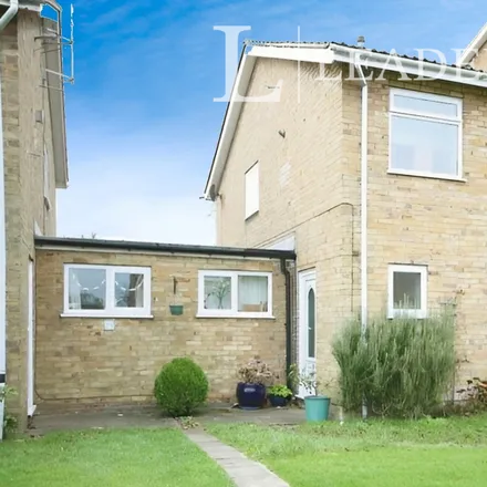 Rent this 3 bed duplex on Spring Lane in Bottisham, CB25 9BL