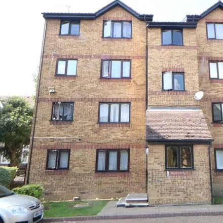 Rent this studio apartment on 5 Garfield Road in London, EN3 4RP