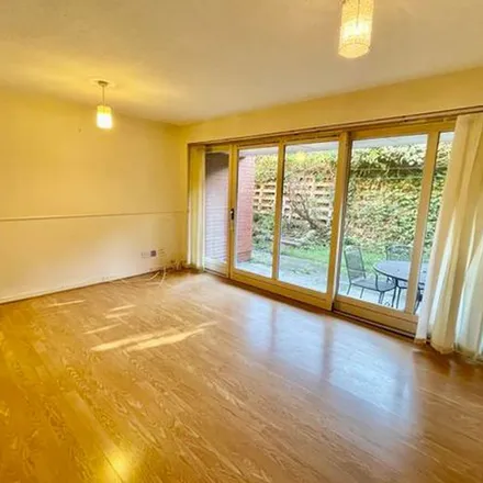 Rent this 1 bed apartment on Netteswell Orchard in Harlow, CM20 2QN