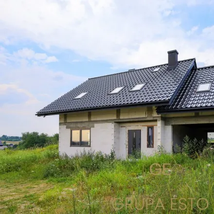Buy this 6 bed house on Kościelna 1 in 32-048 Jerzmanowice, Poland