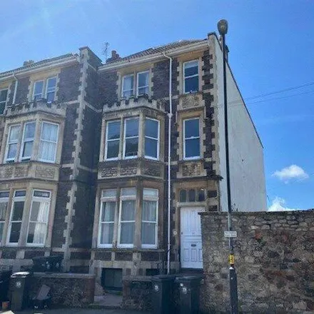Rent this 1 bed apartment on Clifton College in 32 College Road, Bristol