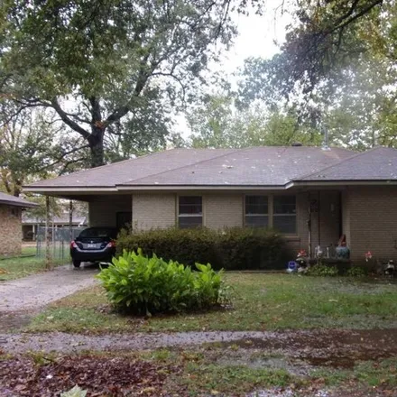Buy this 3 bed house on North Circle Drive in Chickasawba, Blytheville