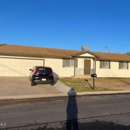 Rent this 3 bed house on 350 South 83rd Place in Mesa, AZ 85208