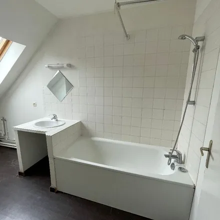 Rent this 3 bed apartment on 170 Boulevard de l'Europe in 76100 Rouen, France