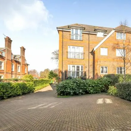 Buy this 2 bed apartment on Upper Edgeborough Road in Guildford, GU1 2BJ