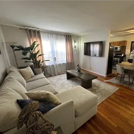 Image 2 - 6295 Broadway Apt B9, New York, 10471 - Apartment for rent