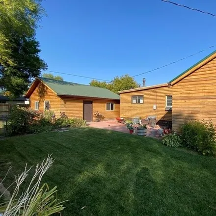 Image 2 - 108 West Bell Avenue, Riverton, WY 82501, USA - House for sale