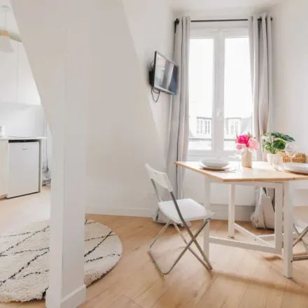 Image 2 - 61 Avenue Niel, 75017 Paris, France - Apartment for rent
