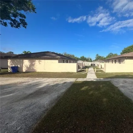 Image 1 - 633 South Kansas Avenue, Lakeland, FL 33815, USA - House for sale