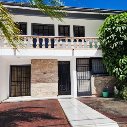 Buy this 5 bed house on Avenida Las Cumbres in Las Cumbres Residencial, 45053 Zapopan