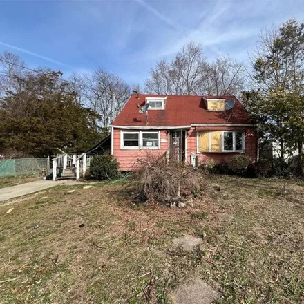 Buy this 4 bed house on 23 Satinwood Street in Central Islip, Islip