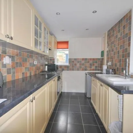 Rent this 1 bed townhouse on 68 Leavesden Road in North Watford, WD24 5EH