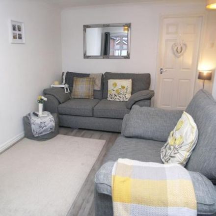 Rent this 3 bed house on Amphletts Close in Dudley Wood, DY2 9PE