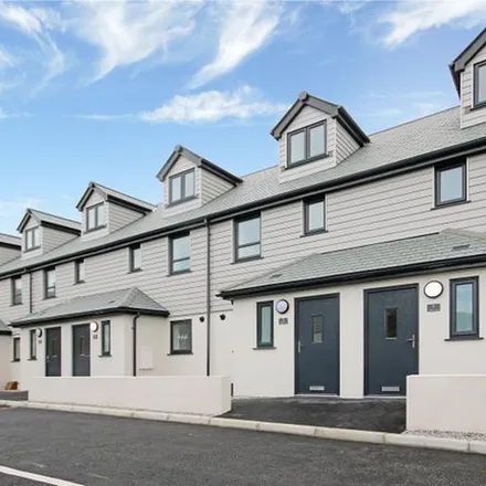 Rent this 3 bed townhouse on Tolcame Road in Porth, TR7 2TS