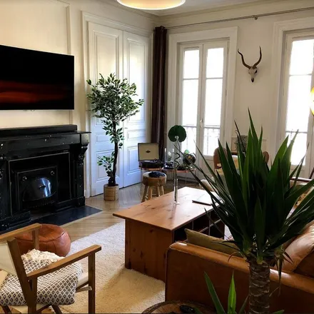 Rent this 2 bed apartment on 16 Cours Vitton in 69006 Lyon, France