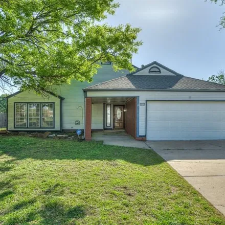 Buy this 3 bed house on 8620 East 92nd Street in Tulsa, OK 74133