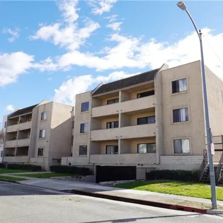 Buy this 2 bed condo on 508 Salem Street in Glendale, CA 91203