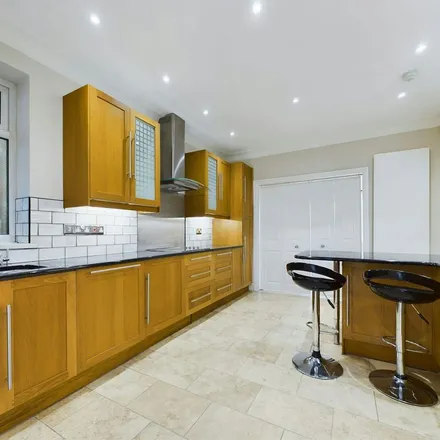 Image 8 - Langland Bay Road, Newton, SA3 4QA, United Kingdom - Apartment for rent