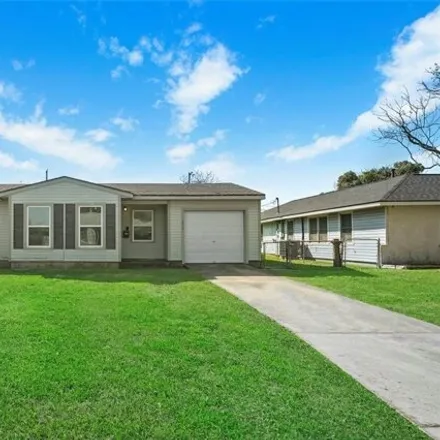 Image 1 - 1447 14th Avenue North, Texas City, TX 77590, USA - House for rent