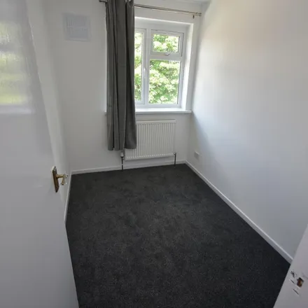 Image 3 - Topaz Close, Slough, SL1 2YT, United Kingdom - House for rent