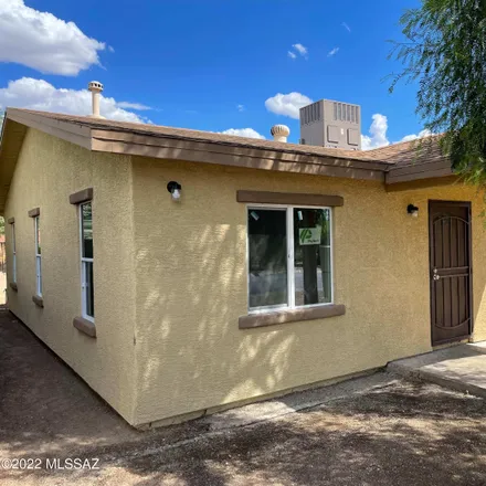 Buy this 3 bed house on 4208 North 16th Place in Pima County, AZ 85705