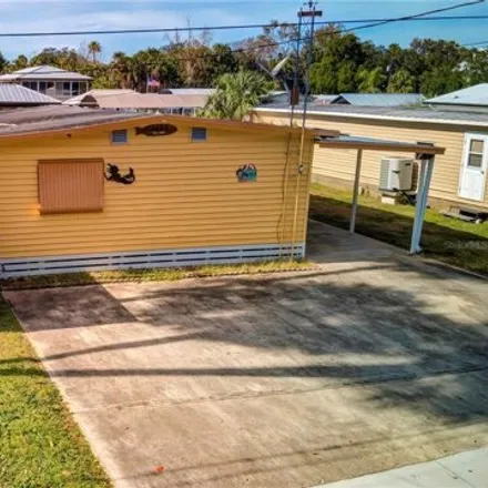 Buy this studio apartment on 2578 North Comanche Point in Citrus County, FL 34429