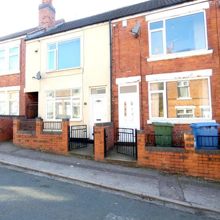 Rent this 1 bed room on Bentinck Street in Mansfield Woodhouse, NG18 2QQ