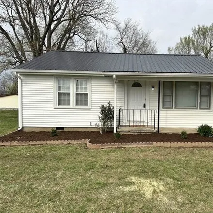 Buy this 3 bed house on 421 Lilac Road in Leitchfield, KY 42754
