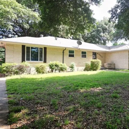 Buy this 3 bed house on 2212 Sutter Street in Dallas, TX 75216