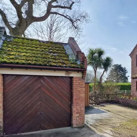 Buy this 3 bed house on 2 Kings Close in Pennington, SO41 9LU