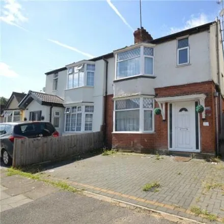 Buy this 3 bed duplex on Overstone Road in Luton, LU4 8SW