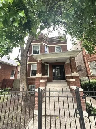 Buy this 5 bed house on 1106 N Mayfield Ave in Chicago, Illinois