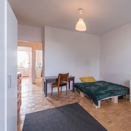 Rent this 3 bed room on Zamiany 18 in 02-786 Warsaw, Poland