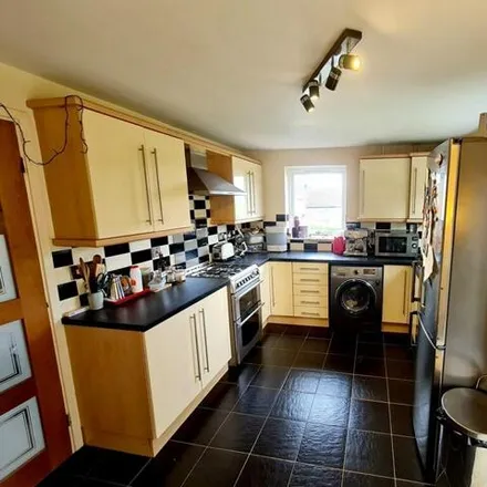 Rent this 3 bed duplex on 5 Hadfield Street in Sheffield, S6 2WT
