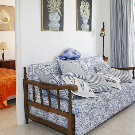 Rent this 2 bed apartment on 43830 Torredembarra