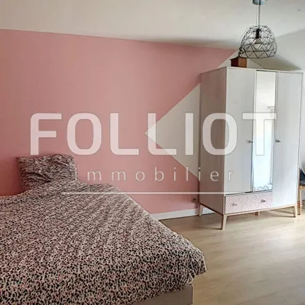 Rent this 4 bed apartment on 1 Place du Champ de Foire in 14500 Vire Normandie, France