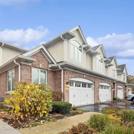 Buy this 3 bed townhouse on Waters Edge Court in Glen Ellyn, IL 60137