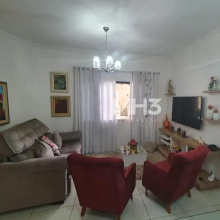 Buy this 3 bed house on Rua Heitor dos Prazeres in Salto Grande, Americana - SP