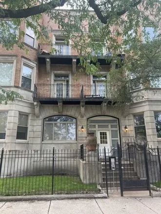 Buy this 2 bed condo on 5014 South Doctor Martin Luther King Junior Drive in Chicago, IL 60653