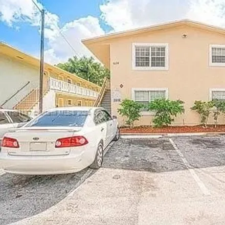 Image 1 - 580 Southwest 16th Avenue, Fort Lauderdale, FL 33312, USA - Apartment for rent