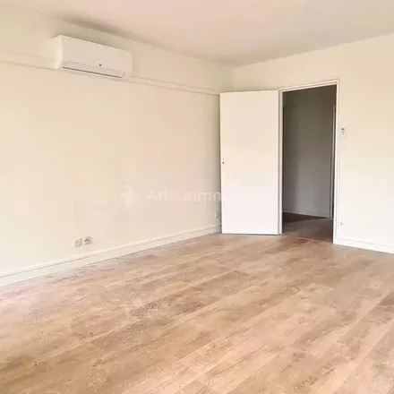 Image 1 - 51 Lices Georges Pompidou, 81000 Albi, France - Apartment for rent