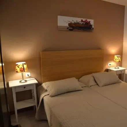 Rent this 3 bed duplex on Consell Municipal de l'Estartit in Carrer del Port, 25