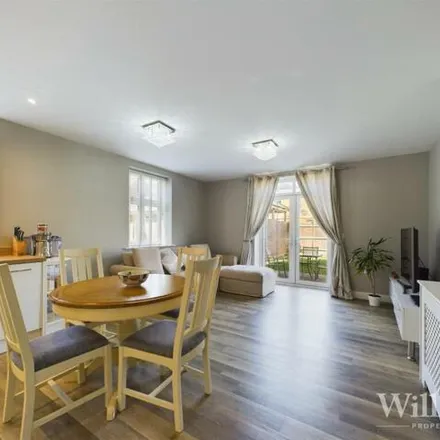 Image 4 - Hedges Way, Aylesbury, HP20 1BF, United Kingdom - Apartment for sale